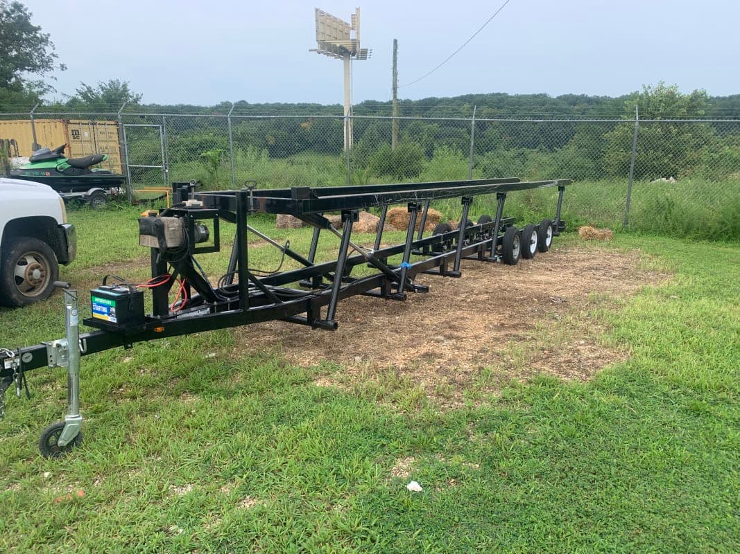 Hydraulic Tritoon Trailer 2